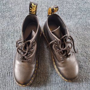 Doc Martens 101 Leather Ankle Boot - Black Napa Leather